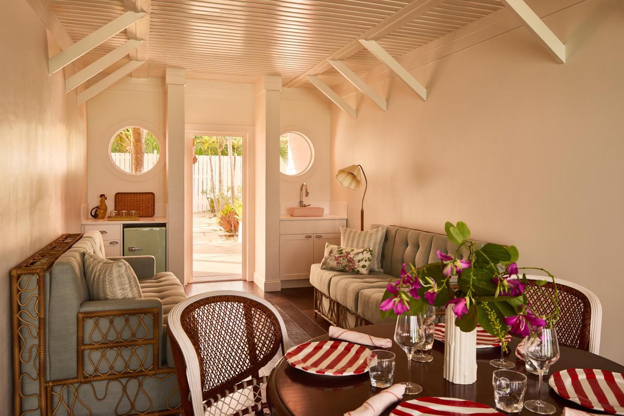 Coral Sands Inn & Cottages Dunmore Town Εξωτερικό φωτογραφία